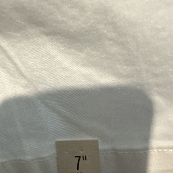 a.n.a Women's Cream Shorts - Picture 2 of 6